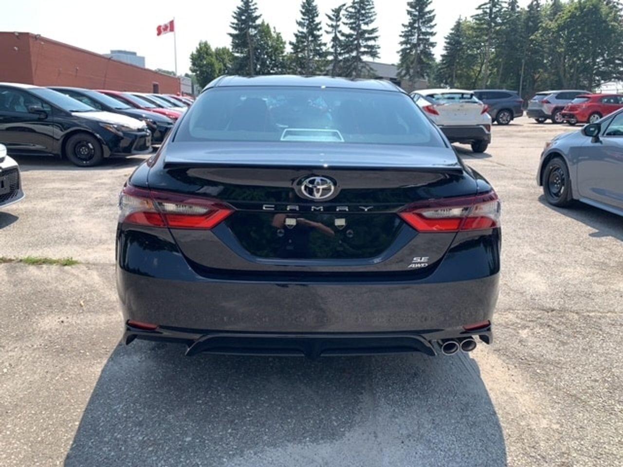 2021 Toyota Camry SE-3