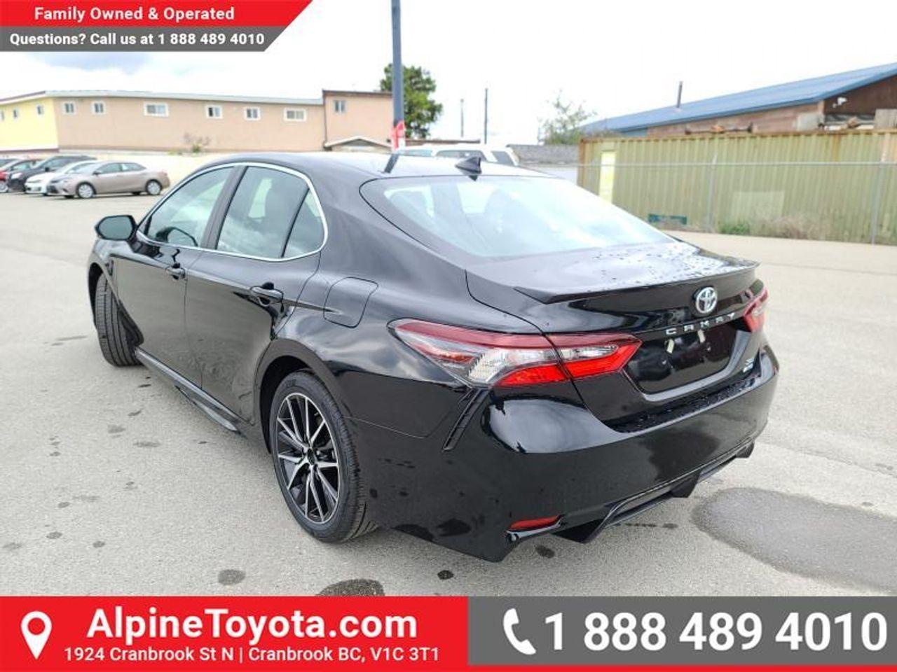 2021 Toyota Camry SE-2