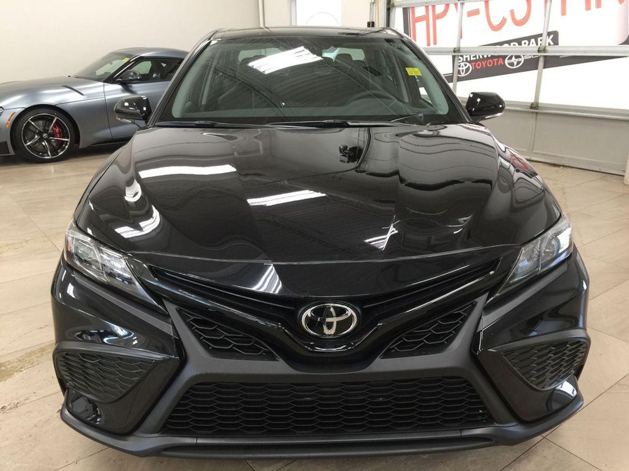 2021 Toyota Camry SE-1