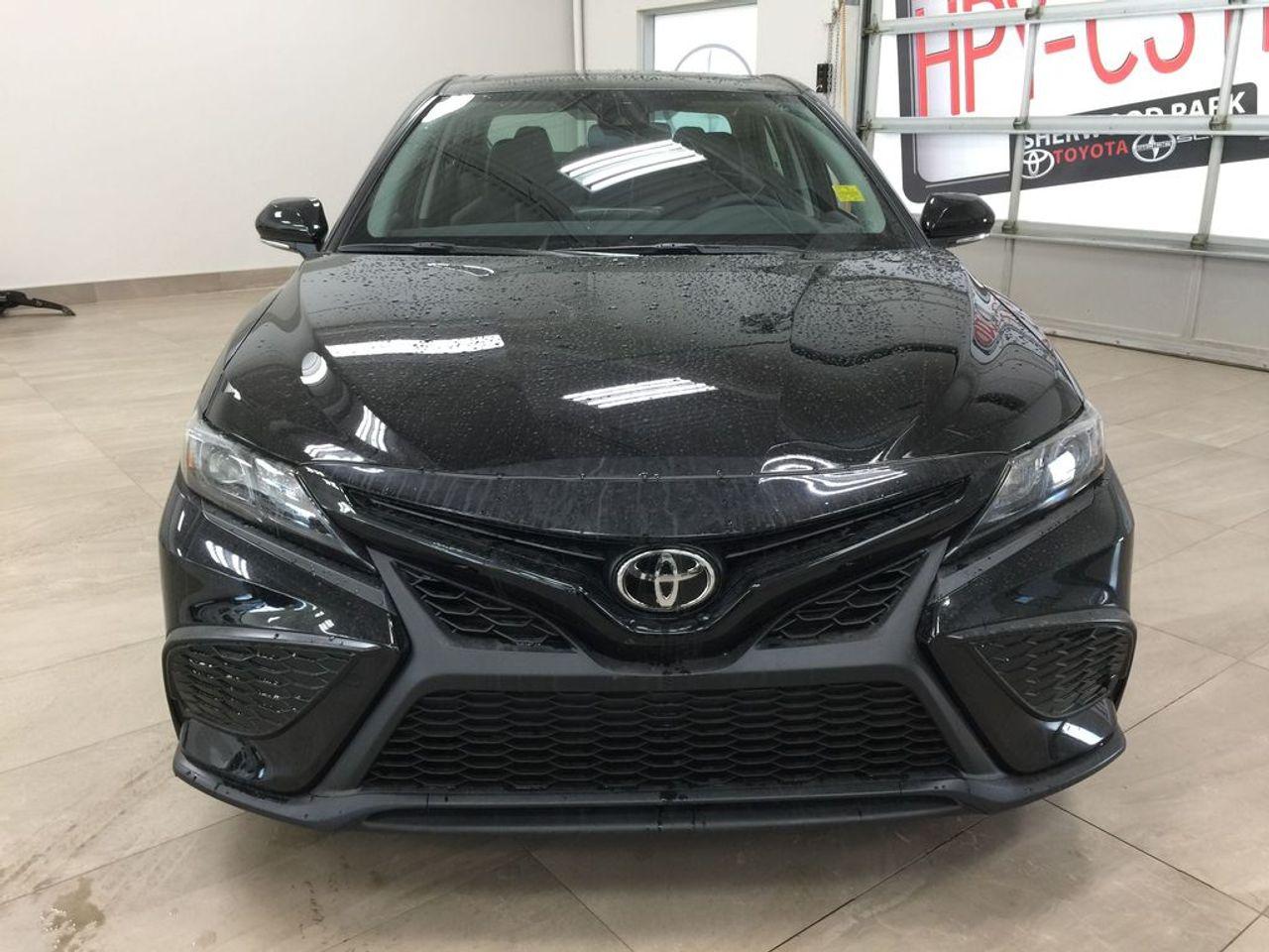 2021 Toyota Camry SE-1