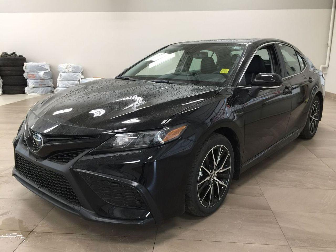 2021 Toyota Camry SE-2