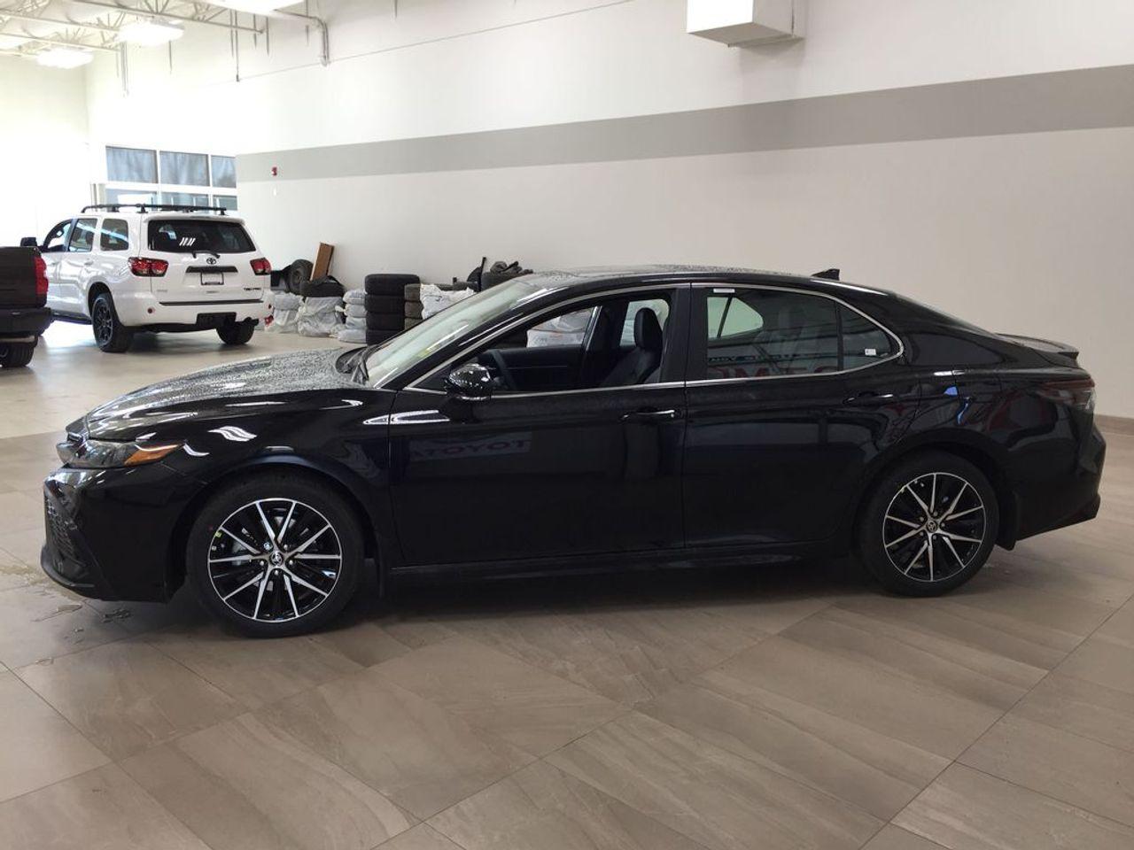 2021 Toyota Camry SE-3