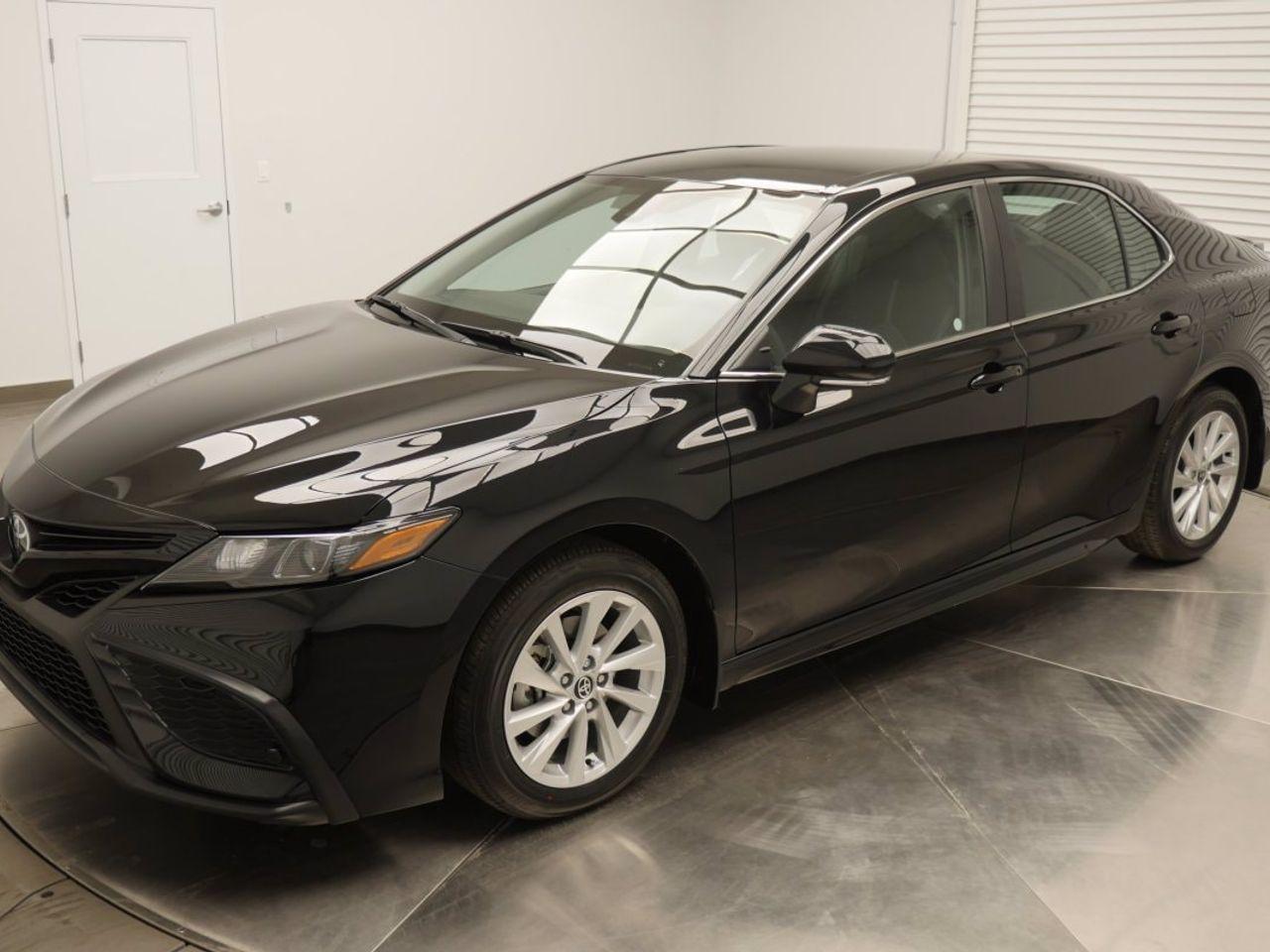2021 Toyota Camry SE-3