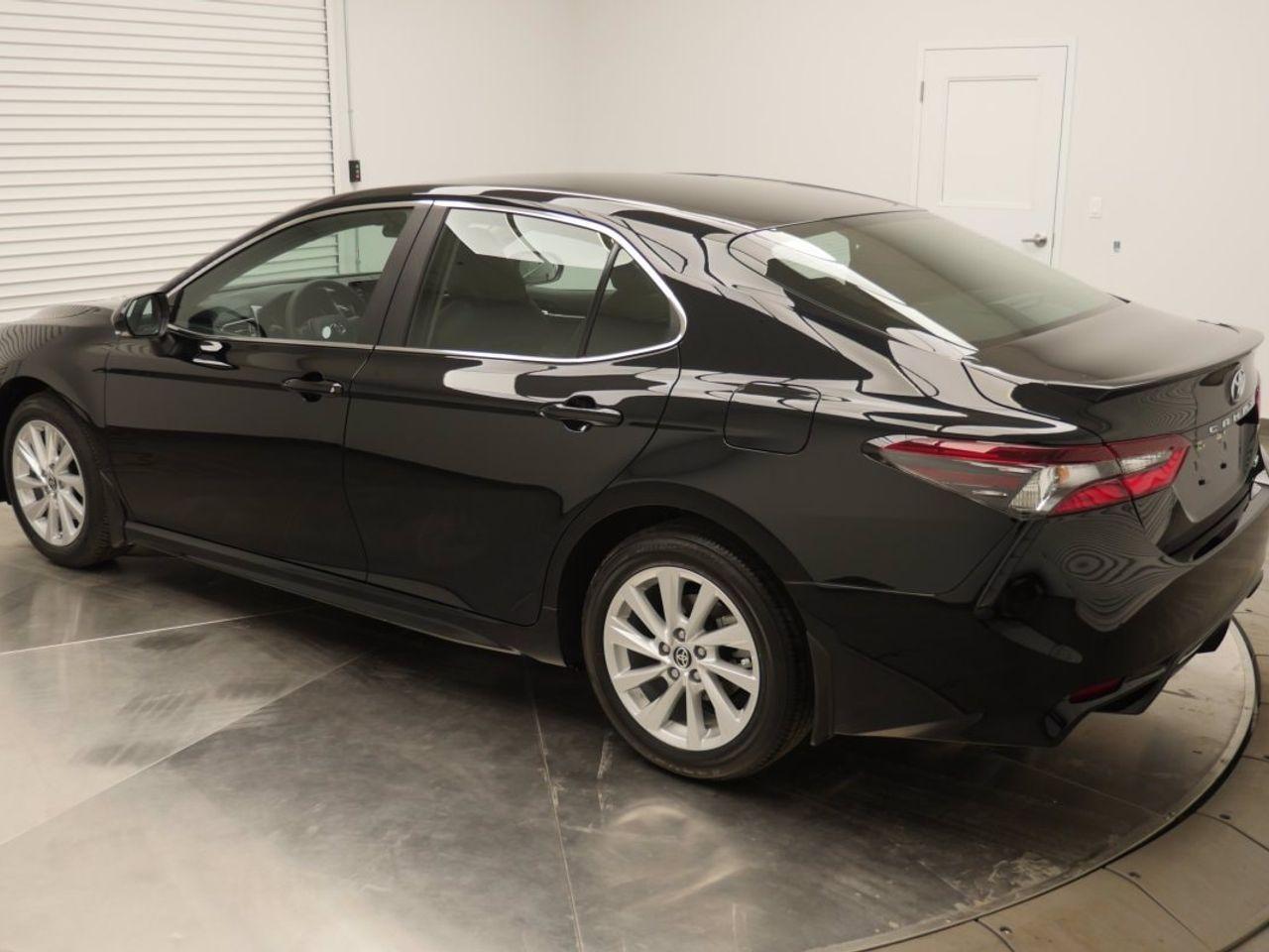 2021 Toyota Camry SE-4