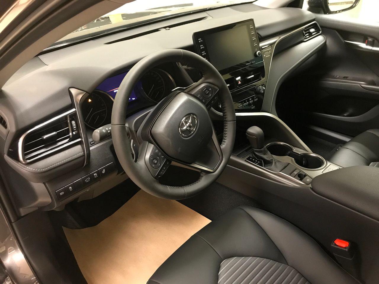 2021 Toyota Camry SE-3