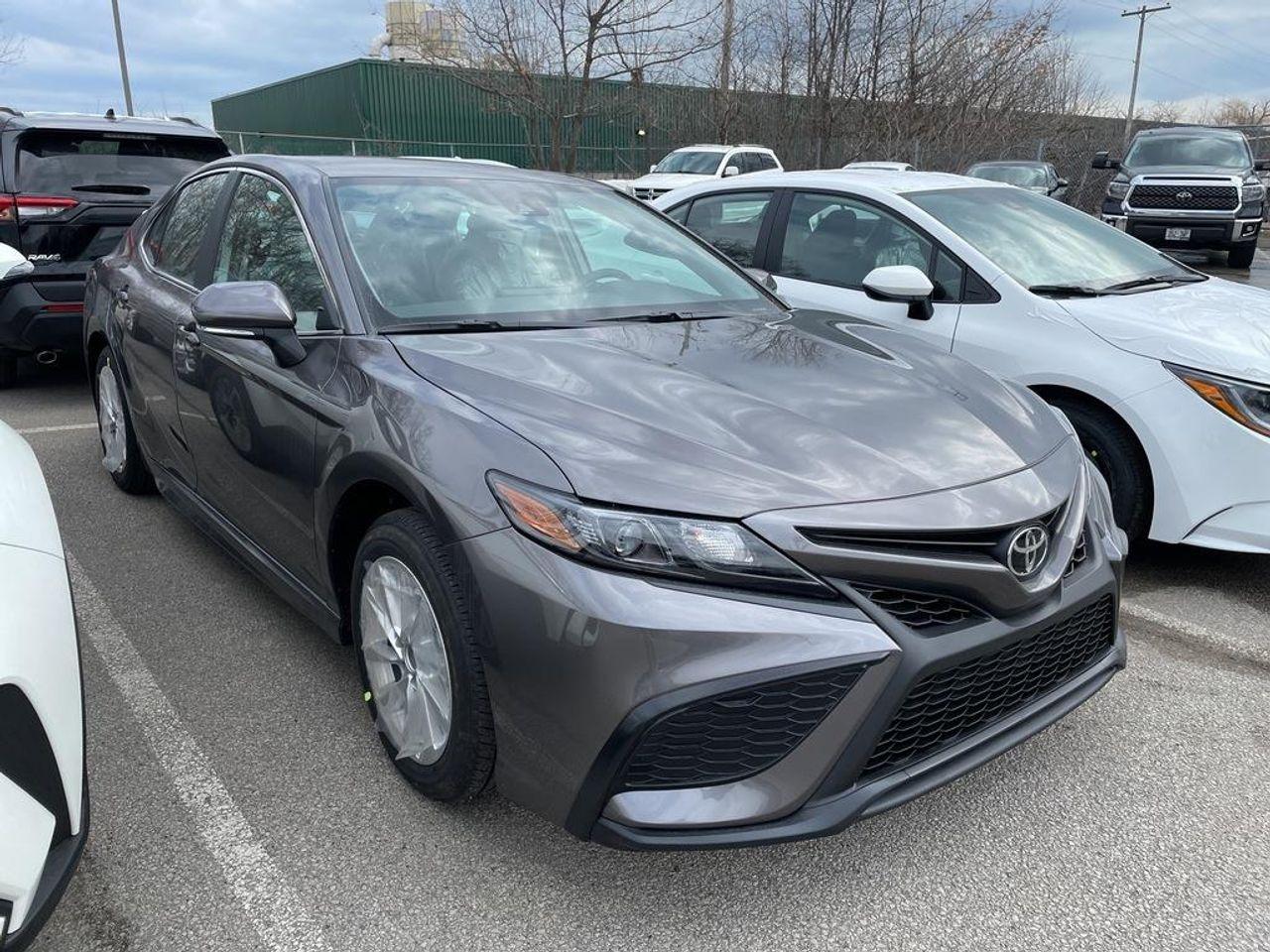2021 Toyota Camry SE-2