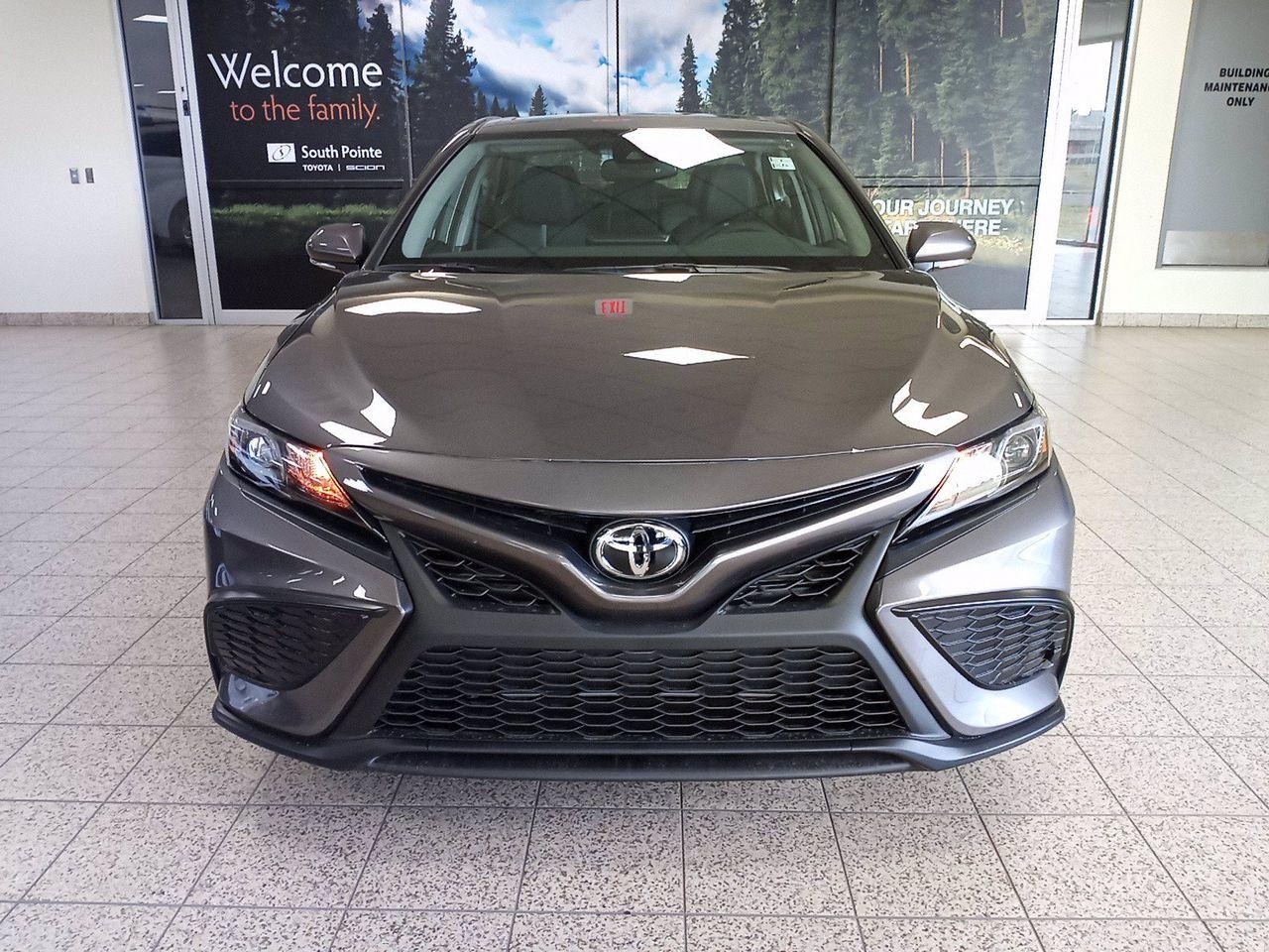 2021 Toyota Camry SE-1