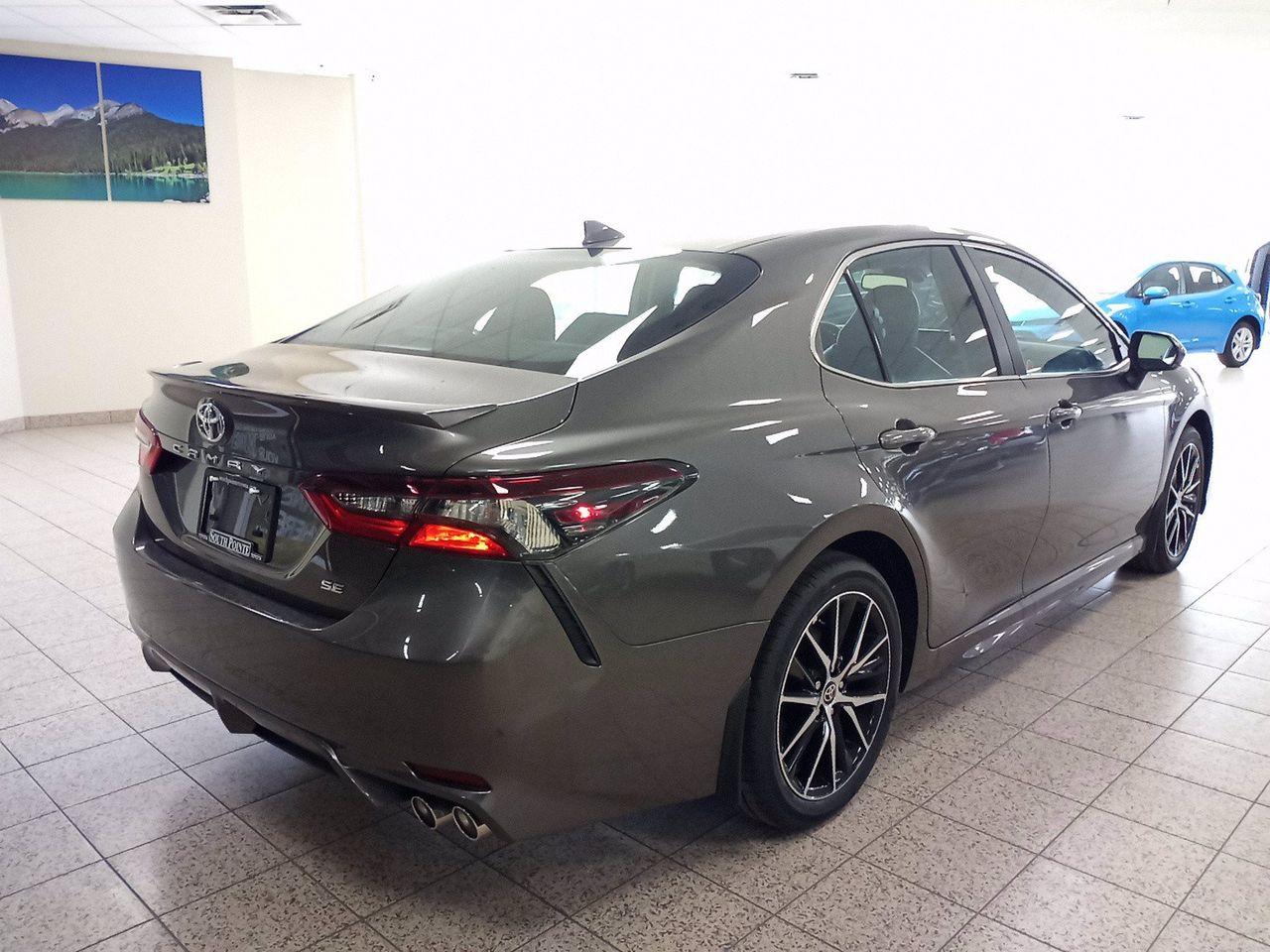 2021 Toyota Camry SE-3
