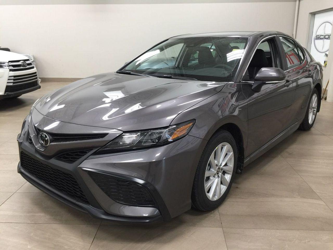 2021 Toyota Camry SE-2