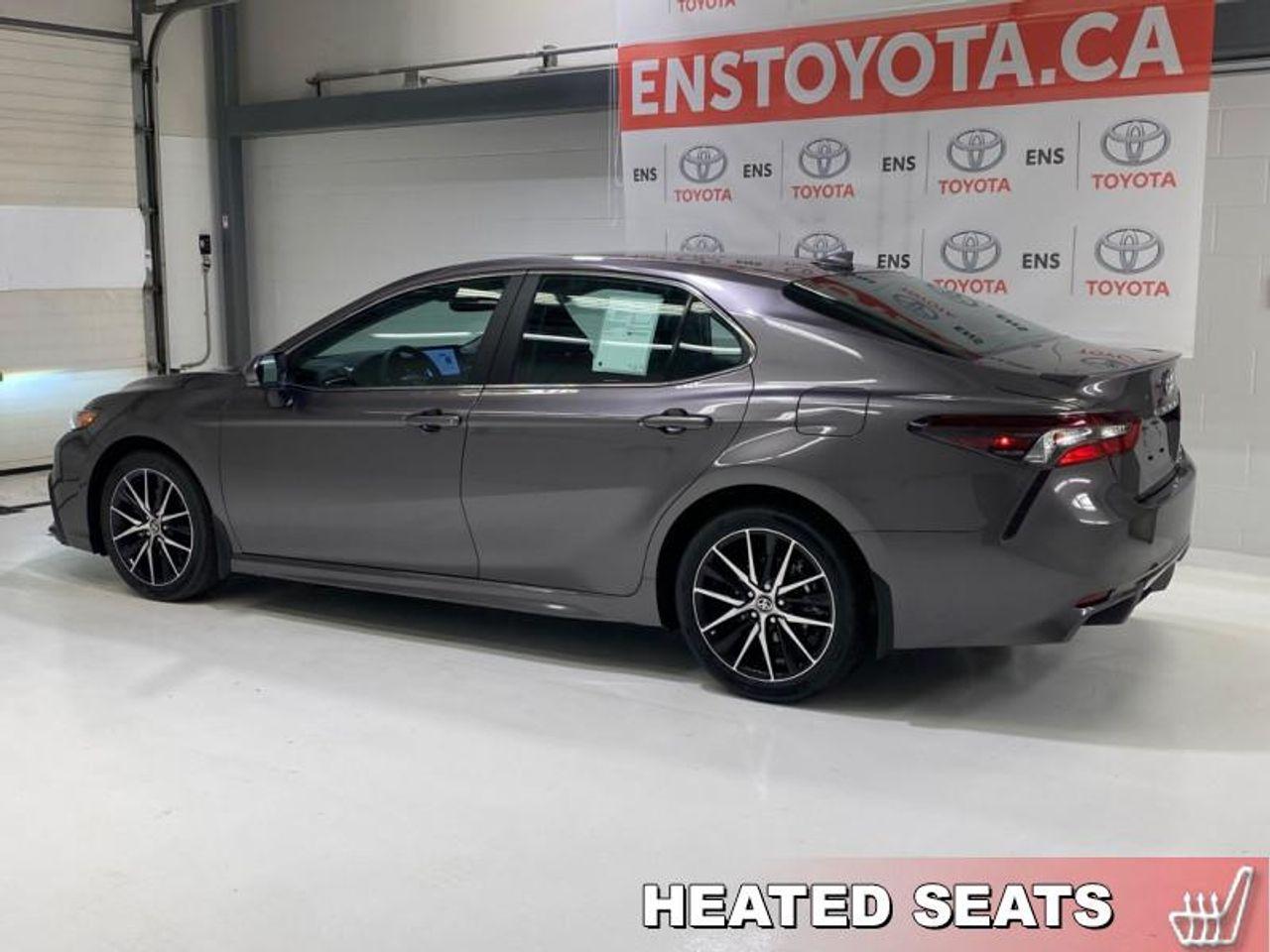 2021 Toyota Camry SE-2