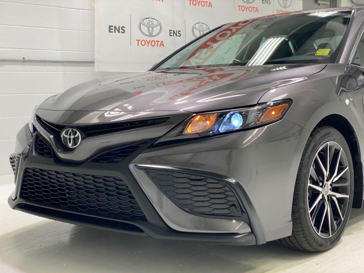 2021 Toyota Camry SE-4
