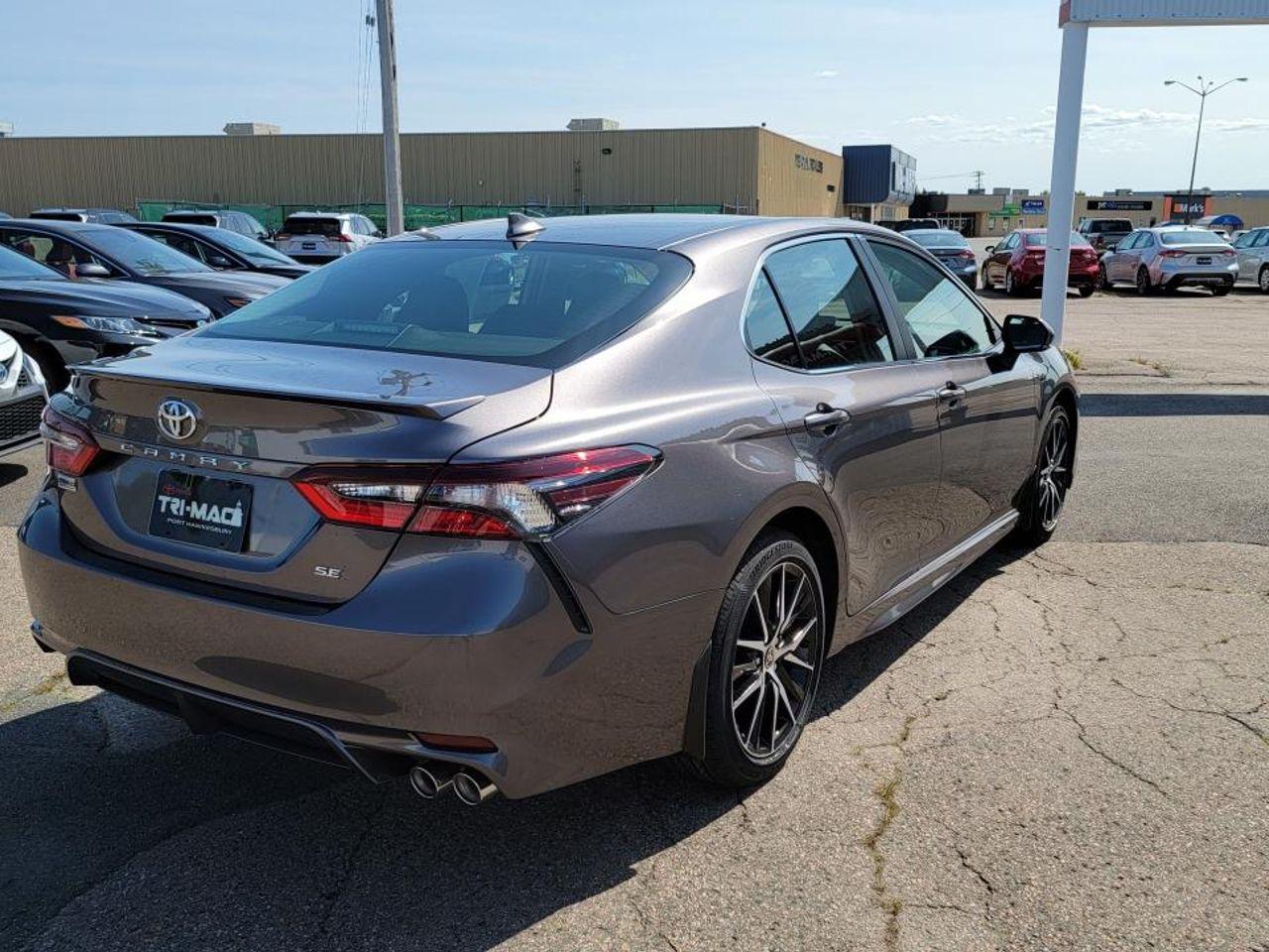 2021 Toyota Camry SE-4