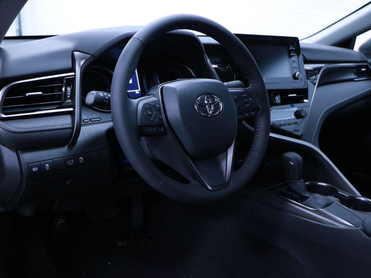 2021 Toyota Camry SE-2