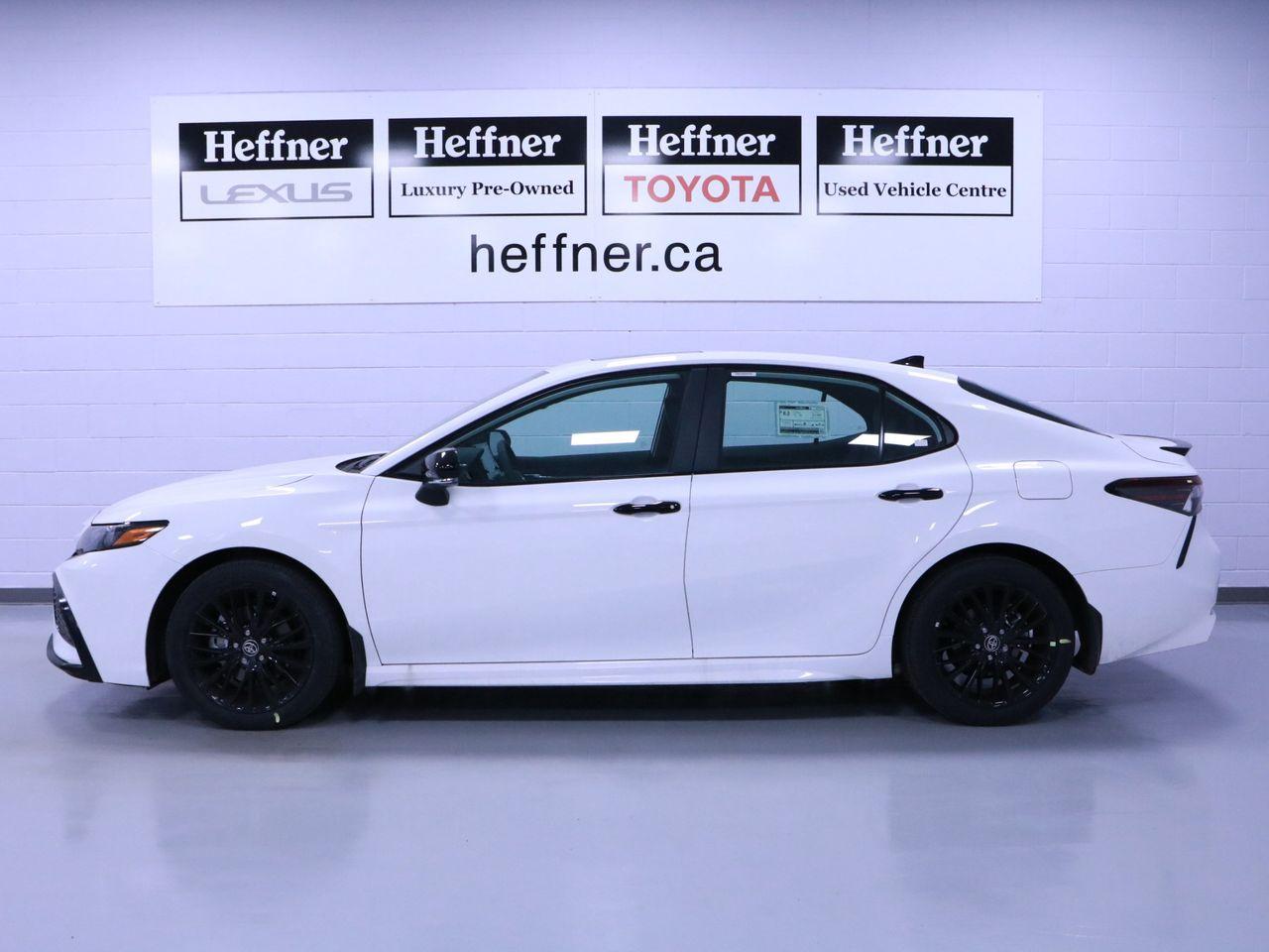 2021 Toyota Camry SE-1