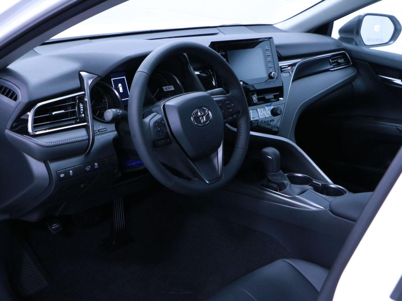 2021 Toyota Camry SE-2