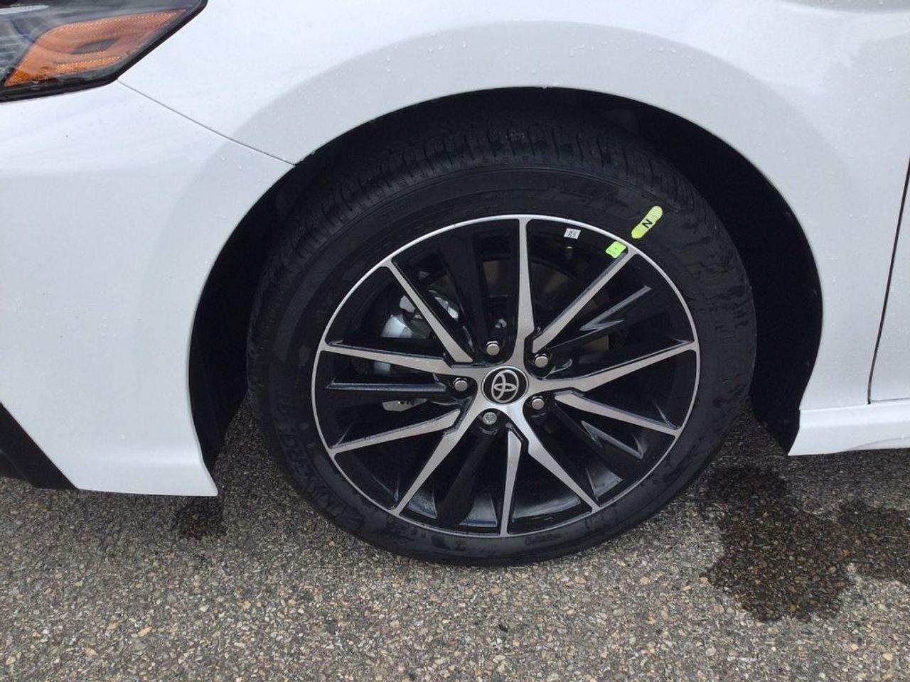 2021 Toyota Camry SE-2