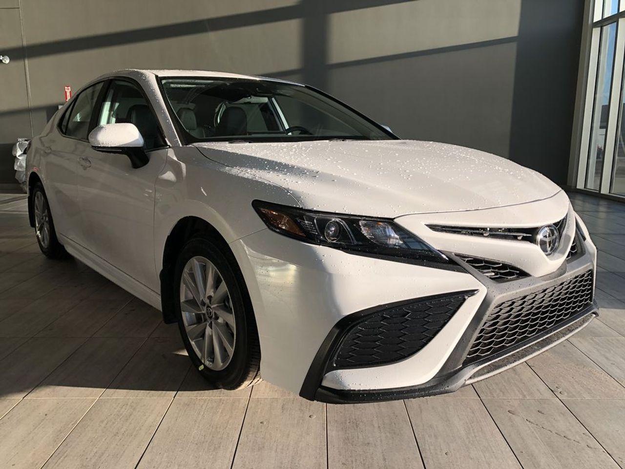 2021 Toyota Camry SE-1