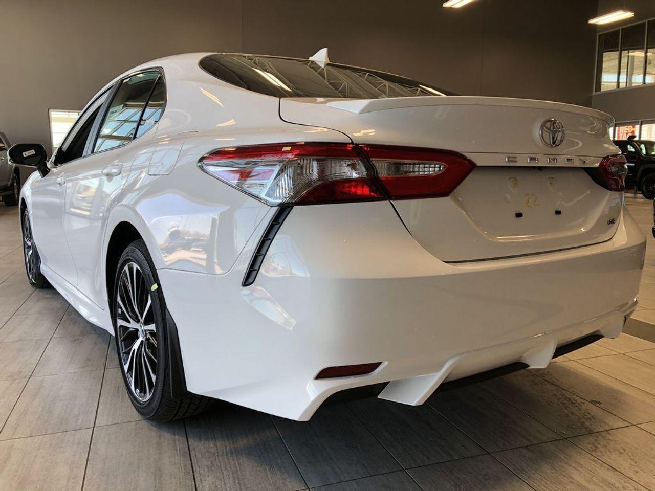 2021 Toyota Camry SE-4