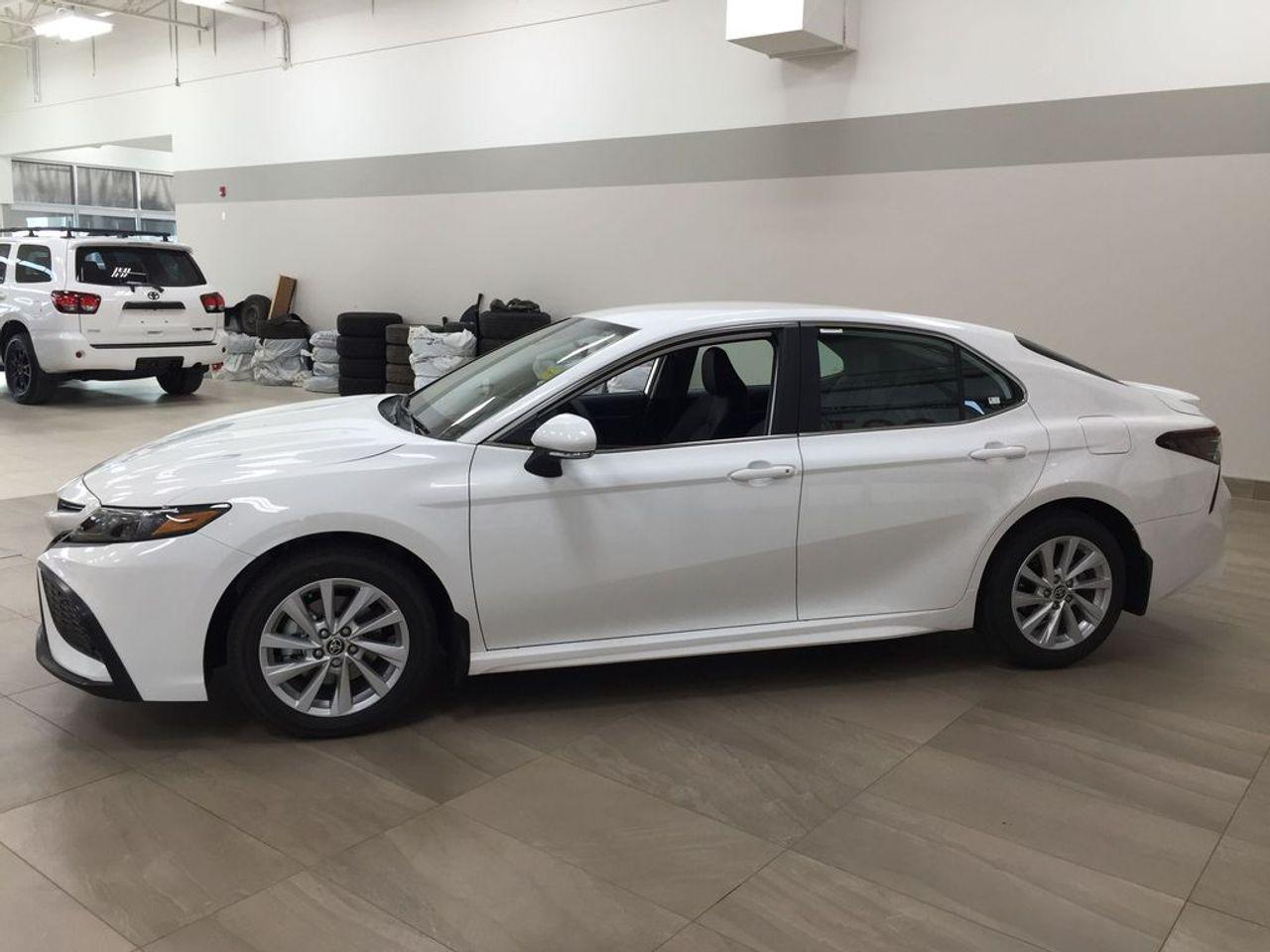 2021 Toyota Camry SE-3