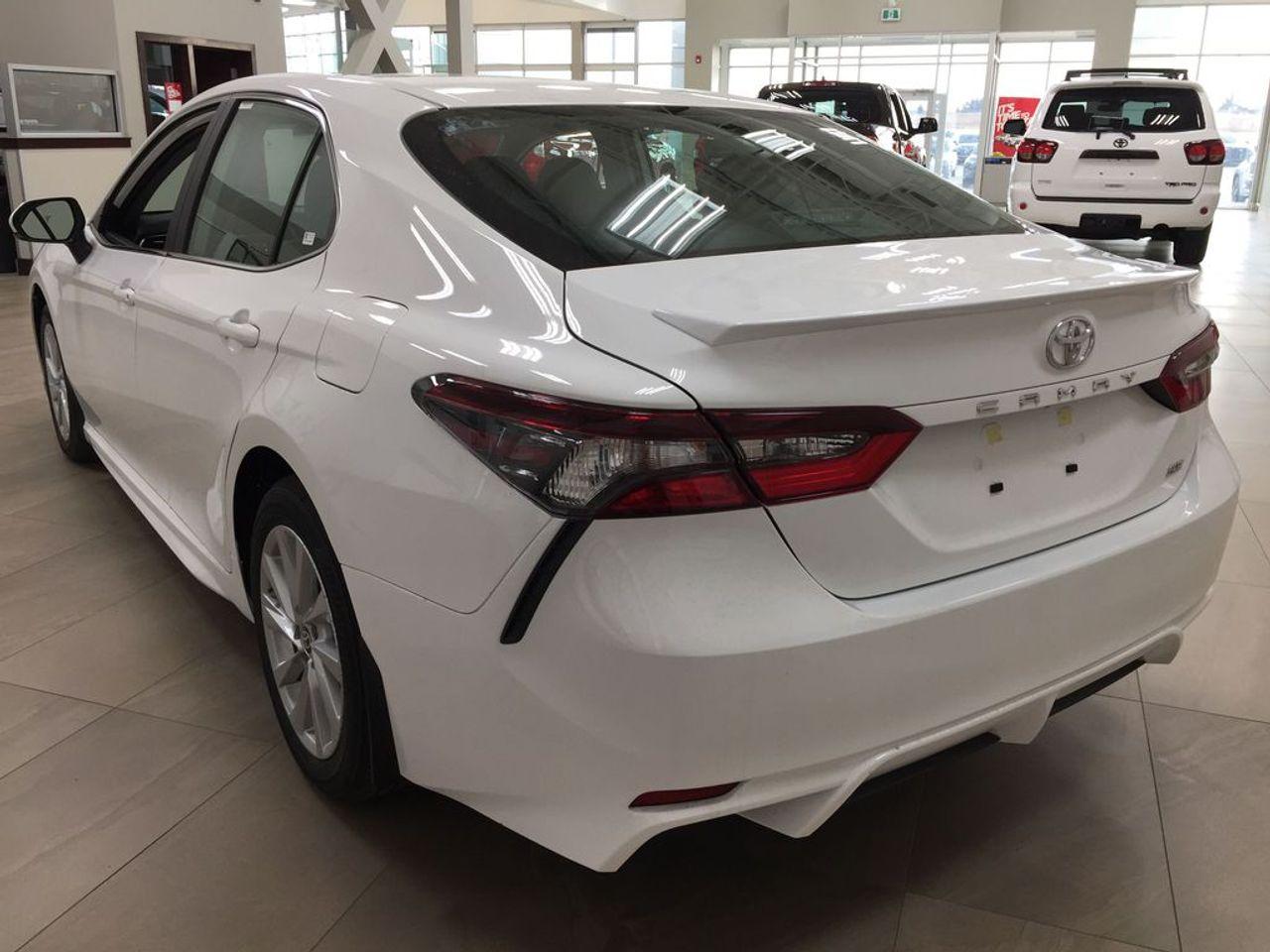 2021 Toyota Camry SE-4