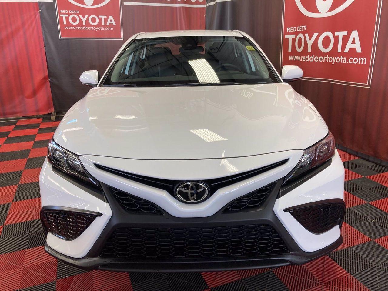 2021 Toyota Camry SE-3