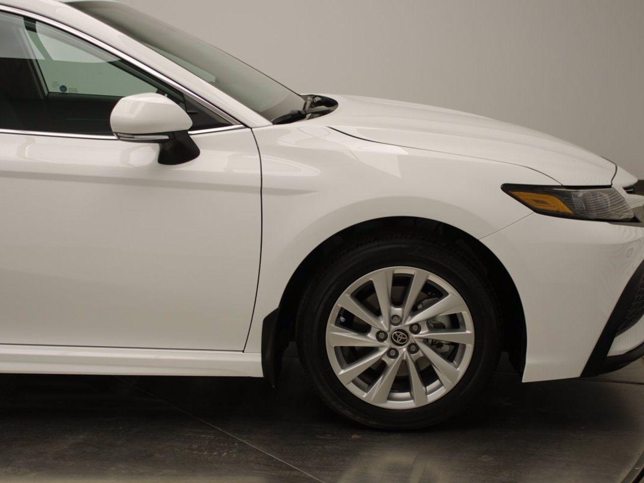 2021 Toyota Camry SE-1