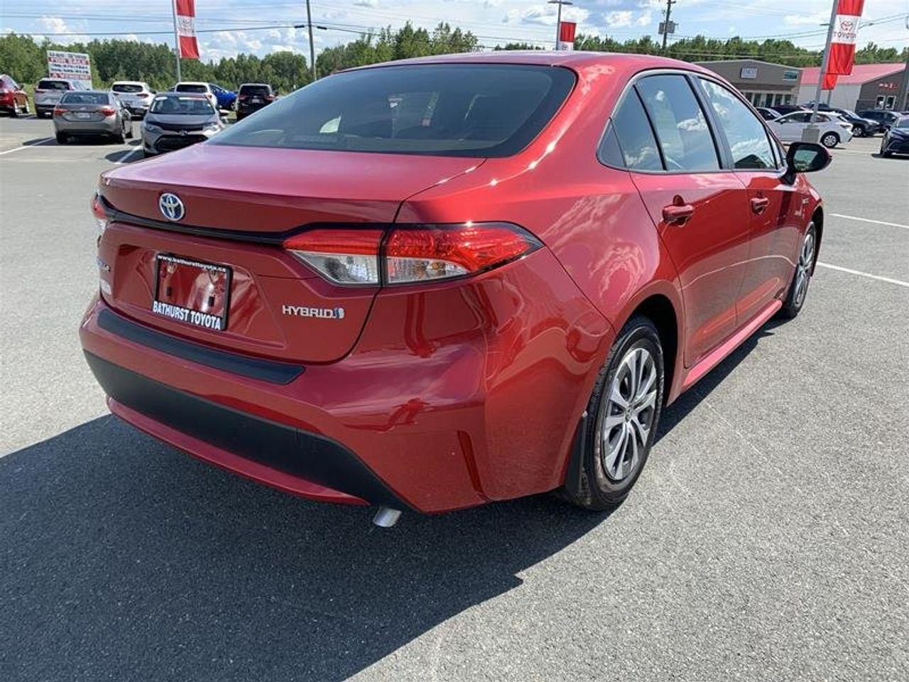 2021 Toyota Corolla LE Hybrid-3