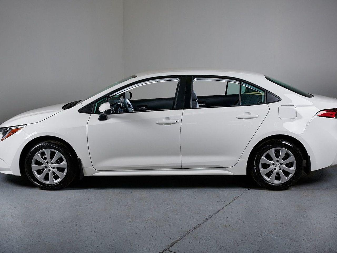 2021 Toyota Corolla LE-4