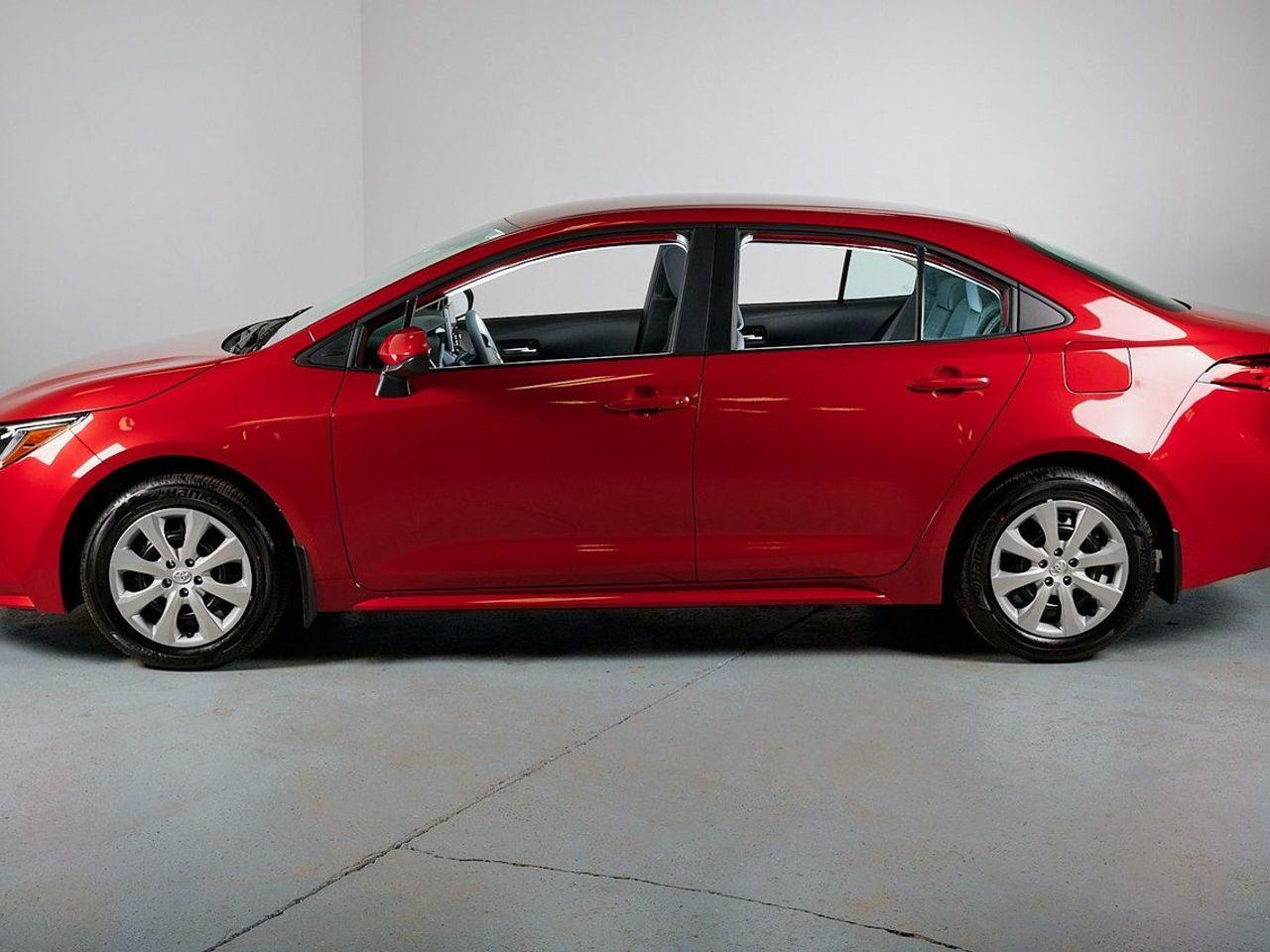 2021 Toyota Corolla LE-4