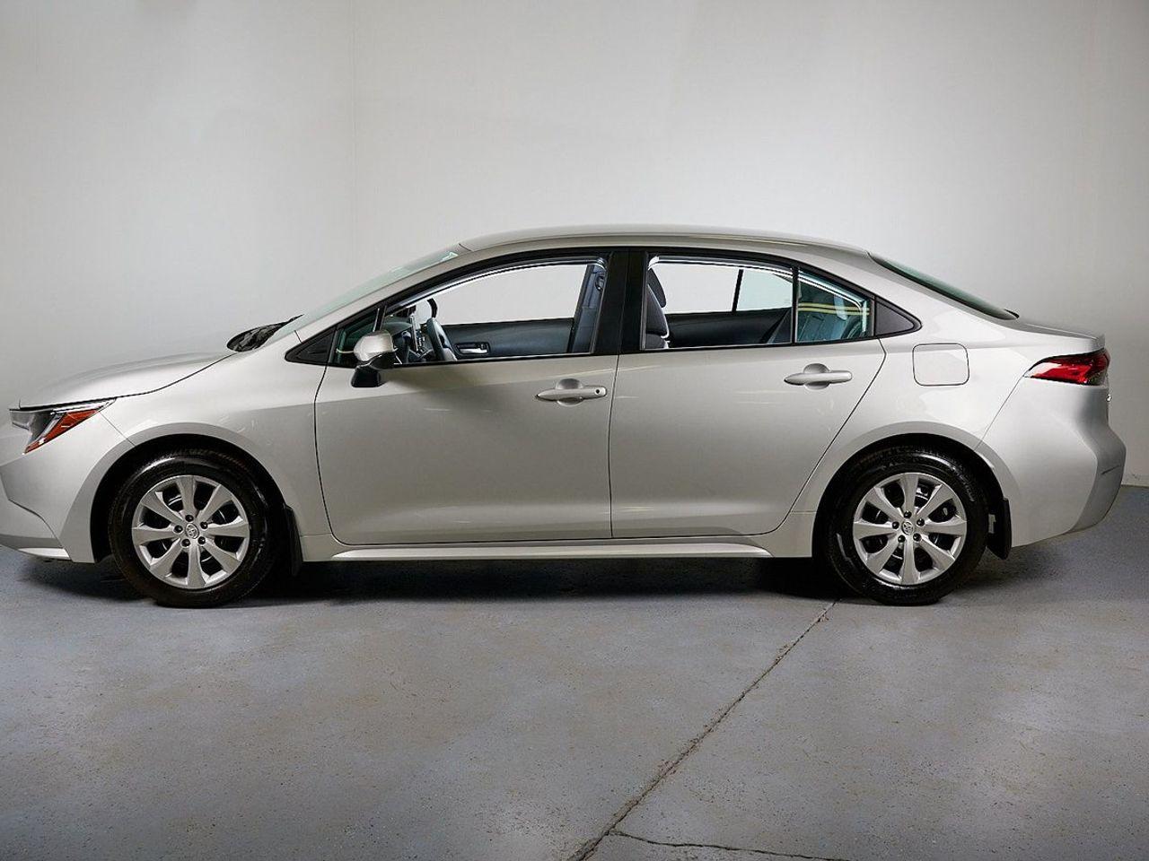 2021 Toyota Corolla LE-4