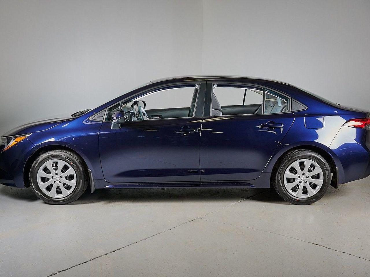 2021 Toyota Corolla LE-4