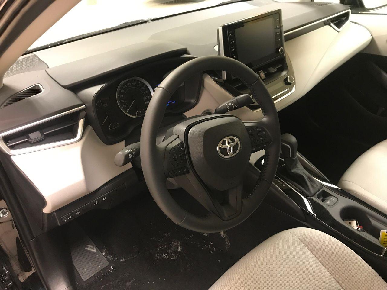 2021 Toyota Corolla LE-3