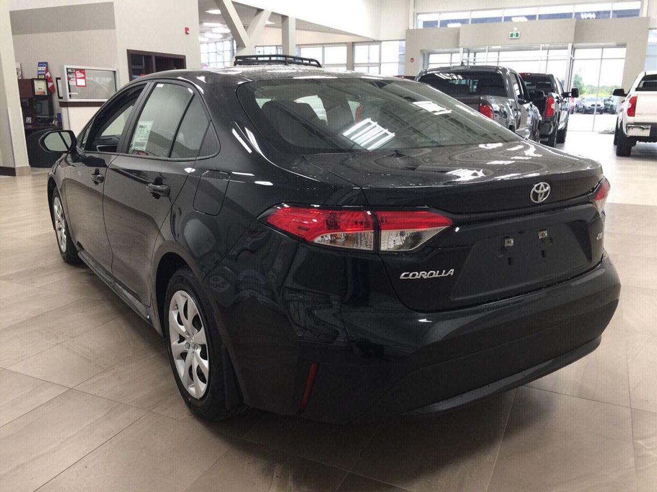 2021 Toyota Corolla LE-4