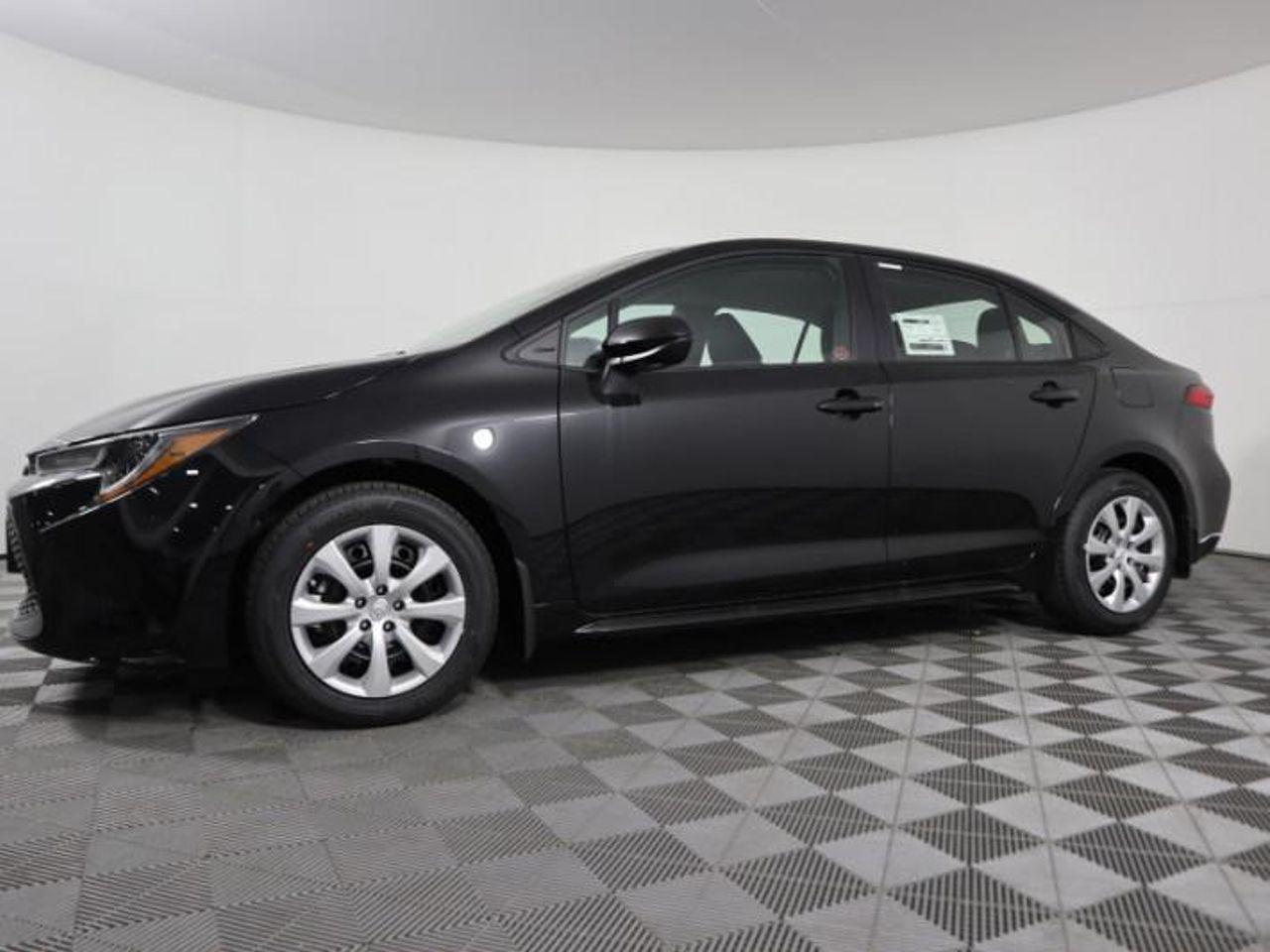 2021 Toyota Corolla LE-4