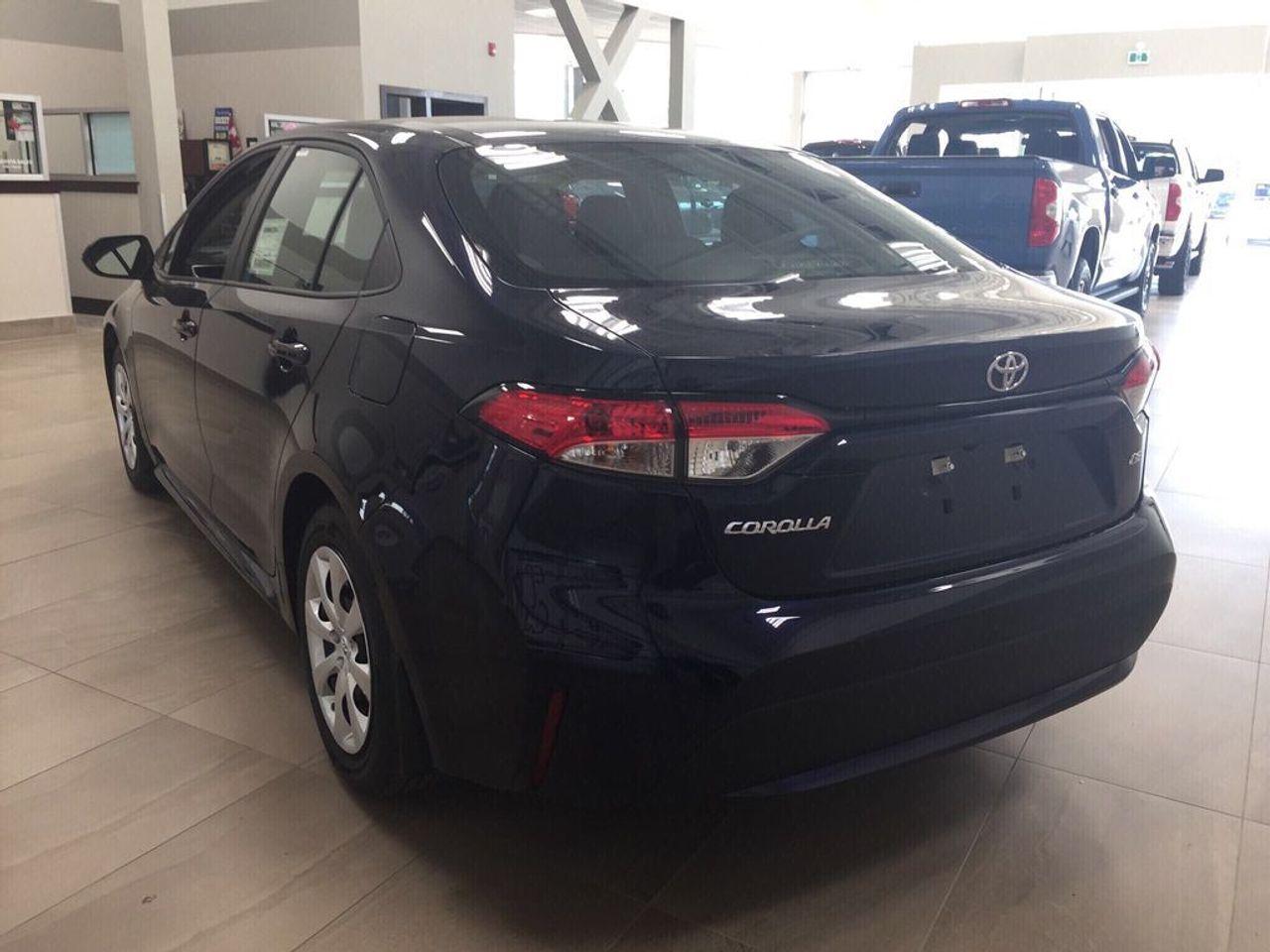2021 Toyota Corolla LE-4