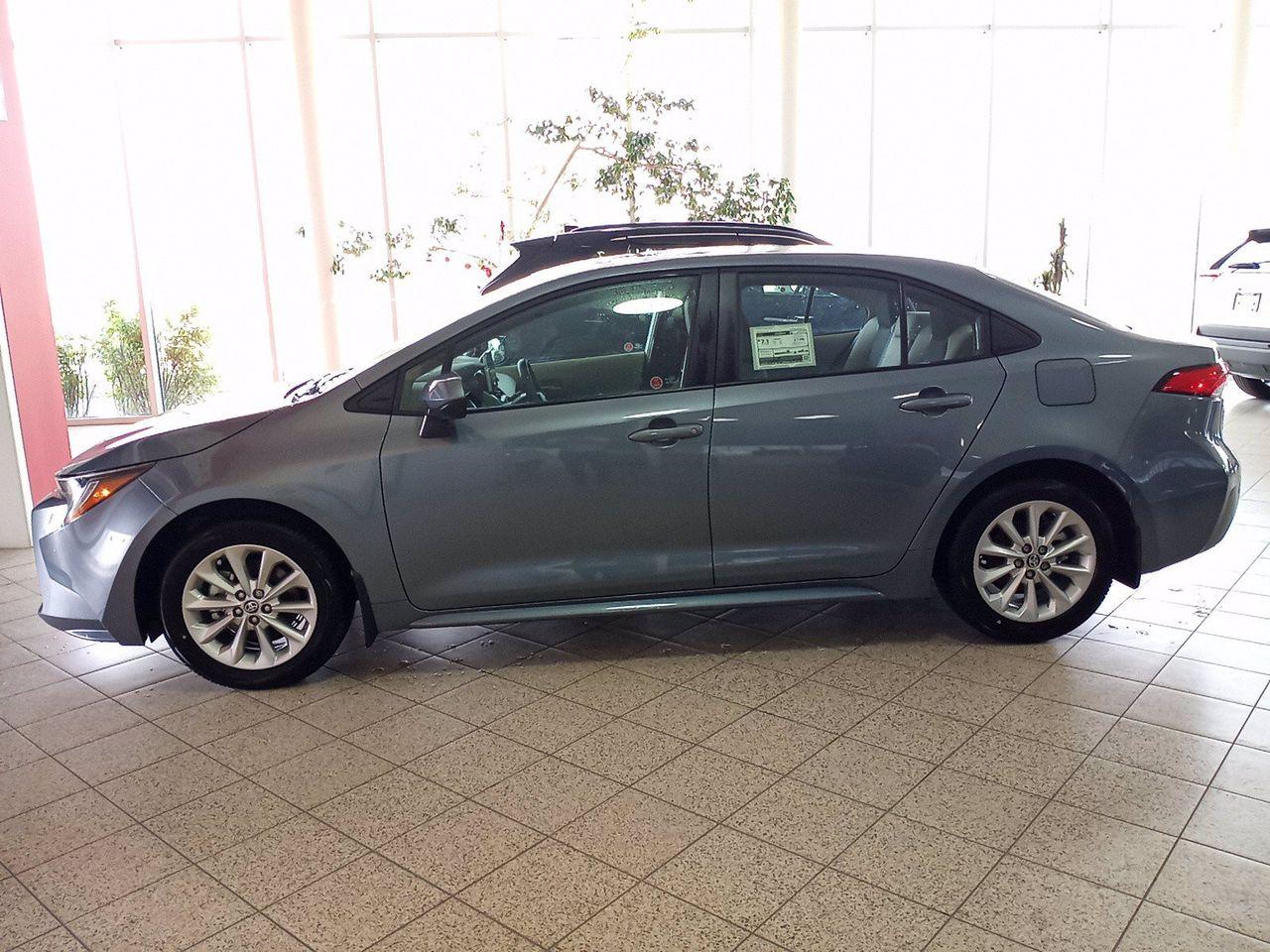 2021 Toyota Corolla LE-4
