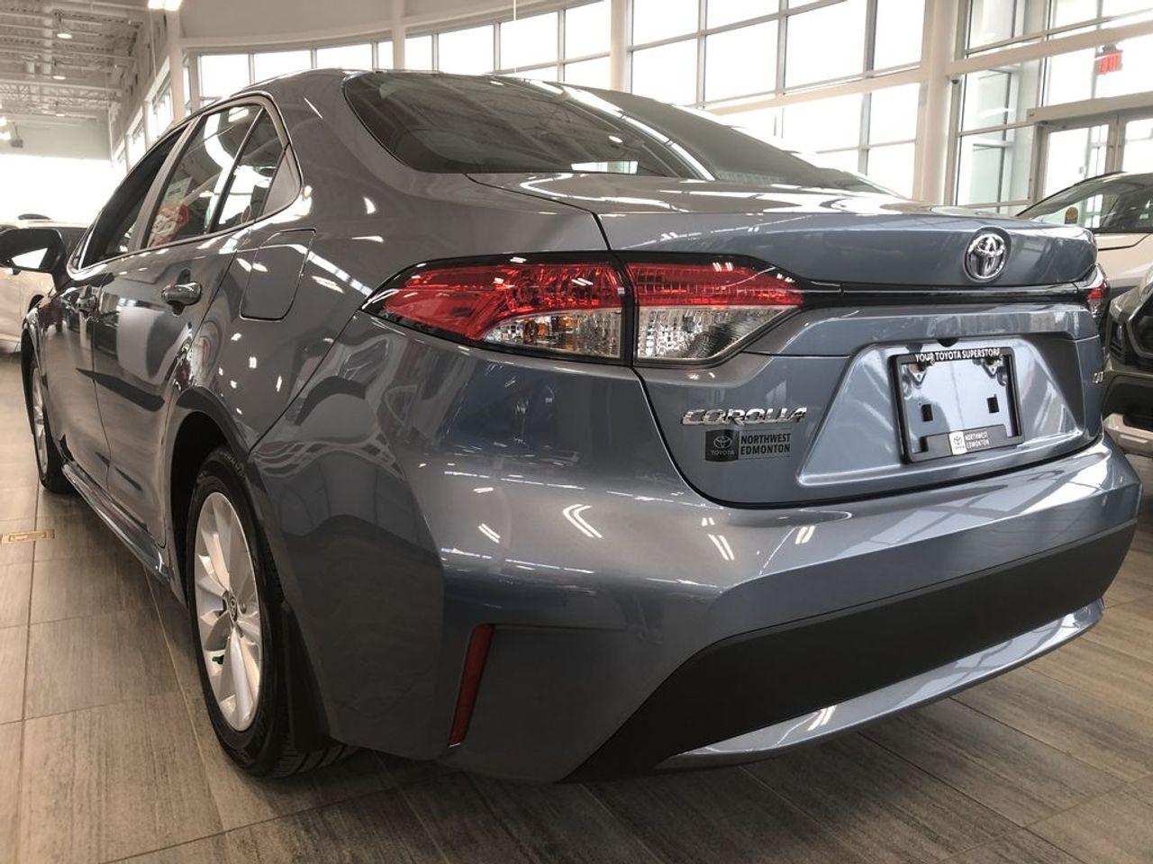 2021 Toyota Corolla LE-4