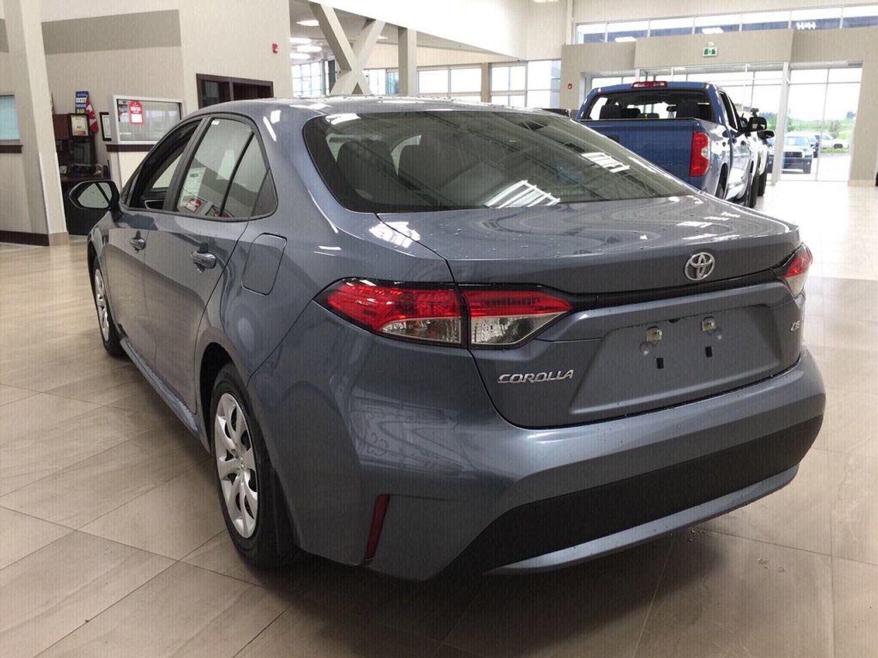 2021 Toyota Corolla LE-4