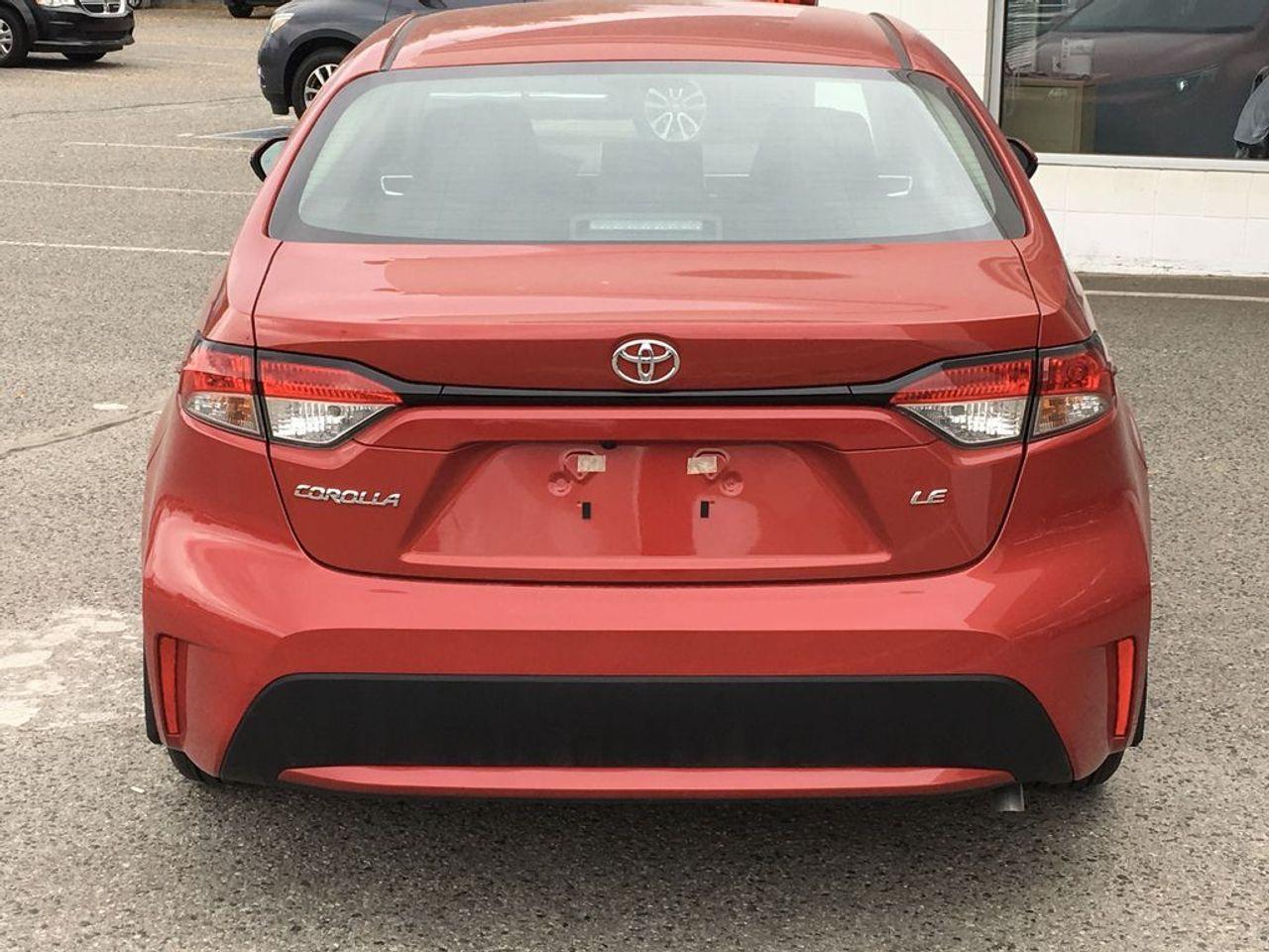2021 Toyota Corolla LE-4