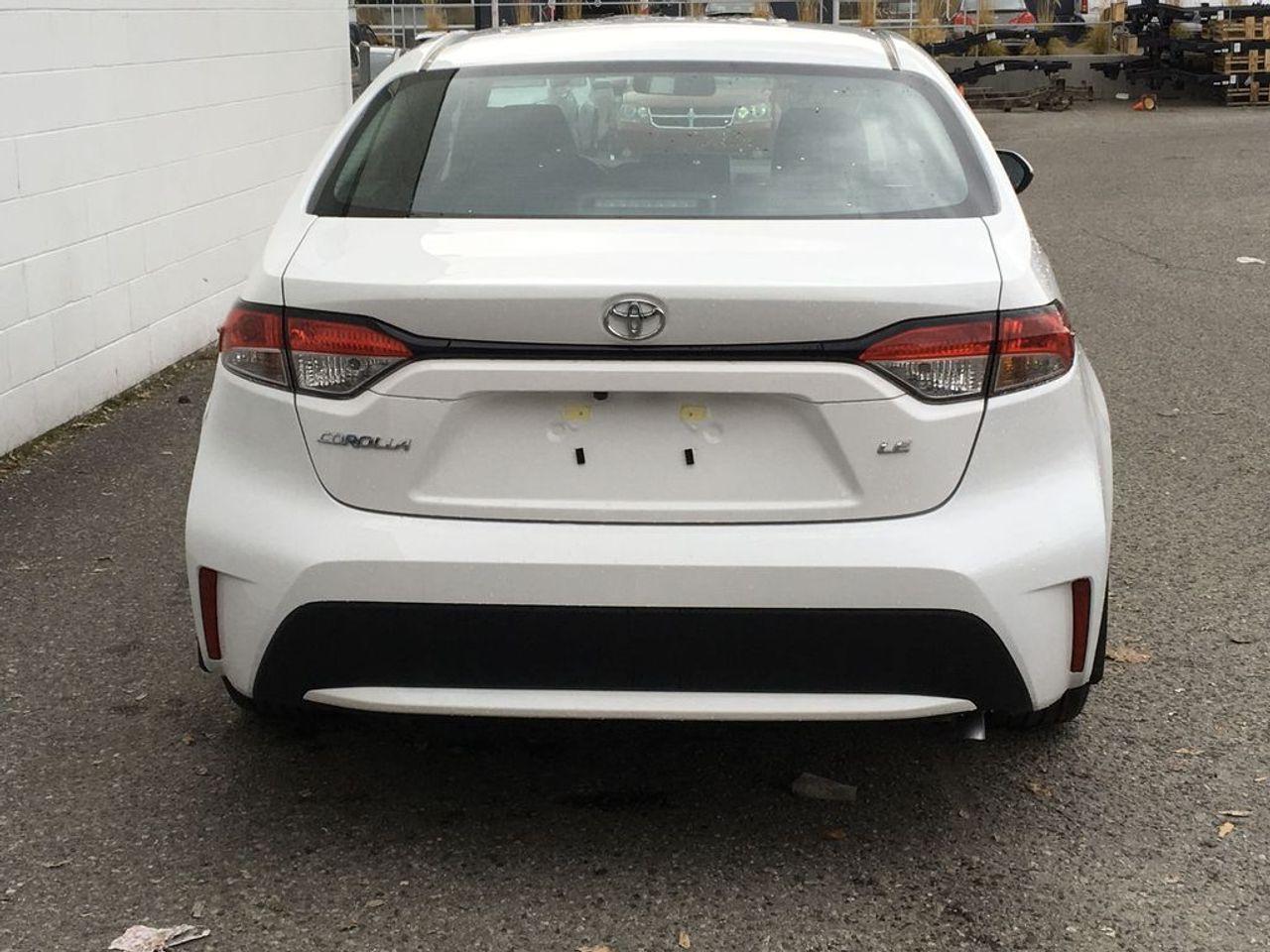 2021 Toyota Corolla LE-4