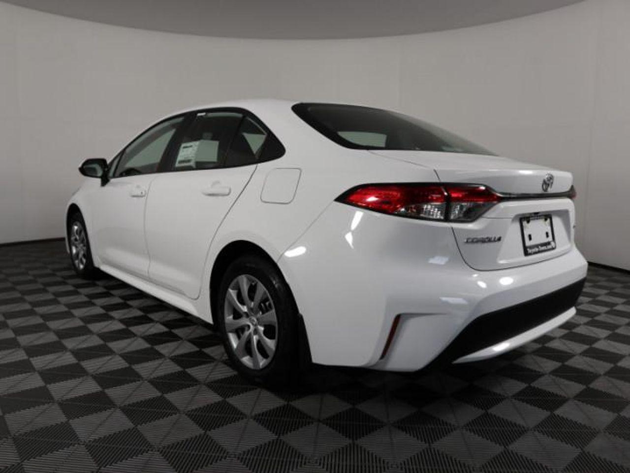 2021 Toyota Corolla LE-4