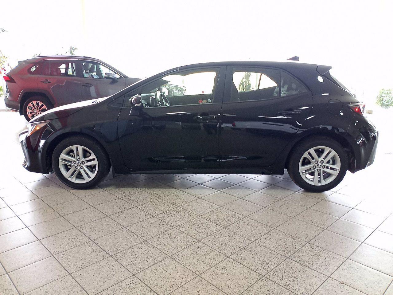 2021 Toyota Corolla SE-4