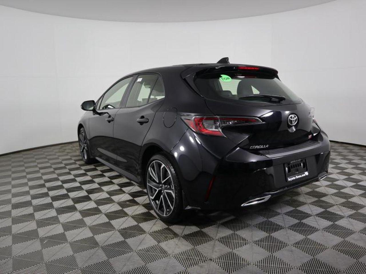 2021 Toyota Corolla SE-4