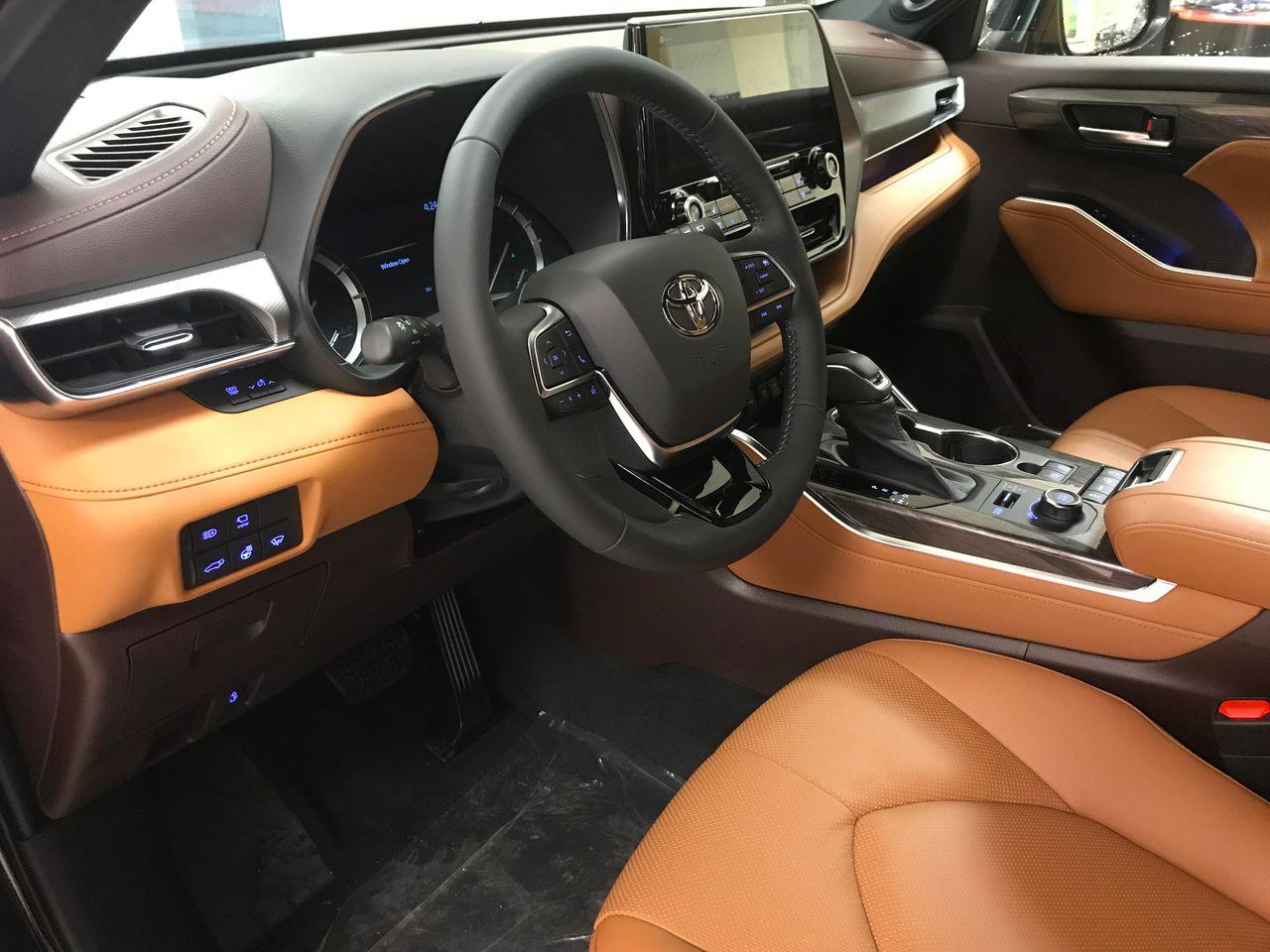 2021 Toyota Highlander Limited-3