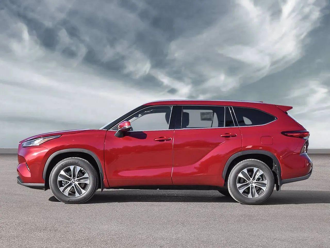 2021 Toyota Highlander XLE-2