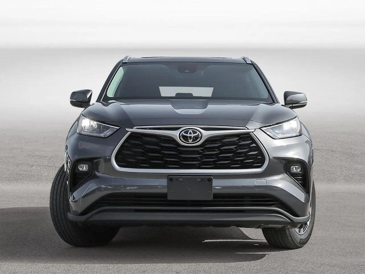 2021 Toyota Highlander XLE-3