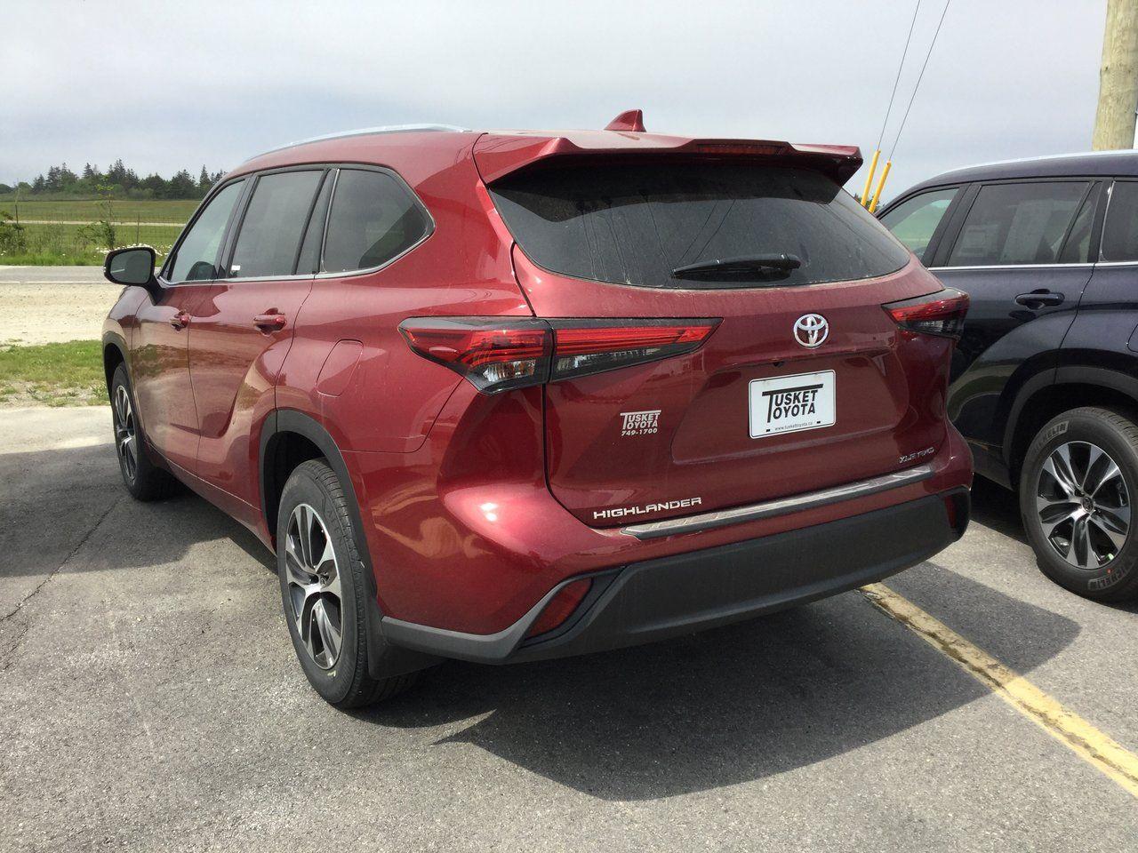 2021 Toyota Highlander XLE-2