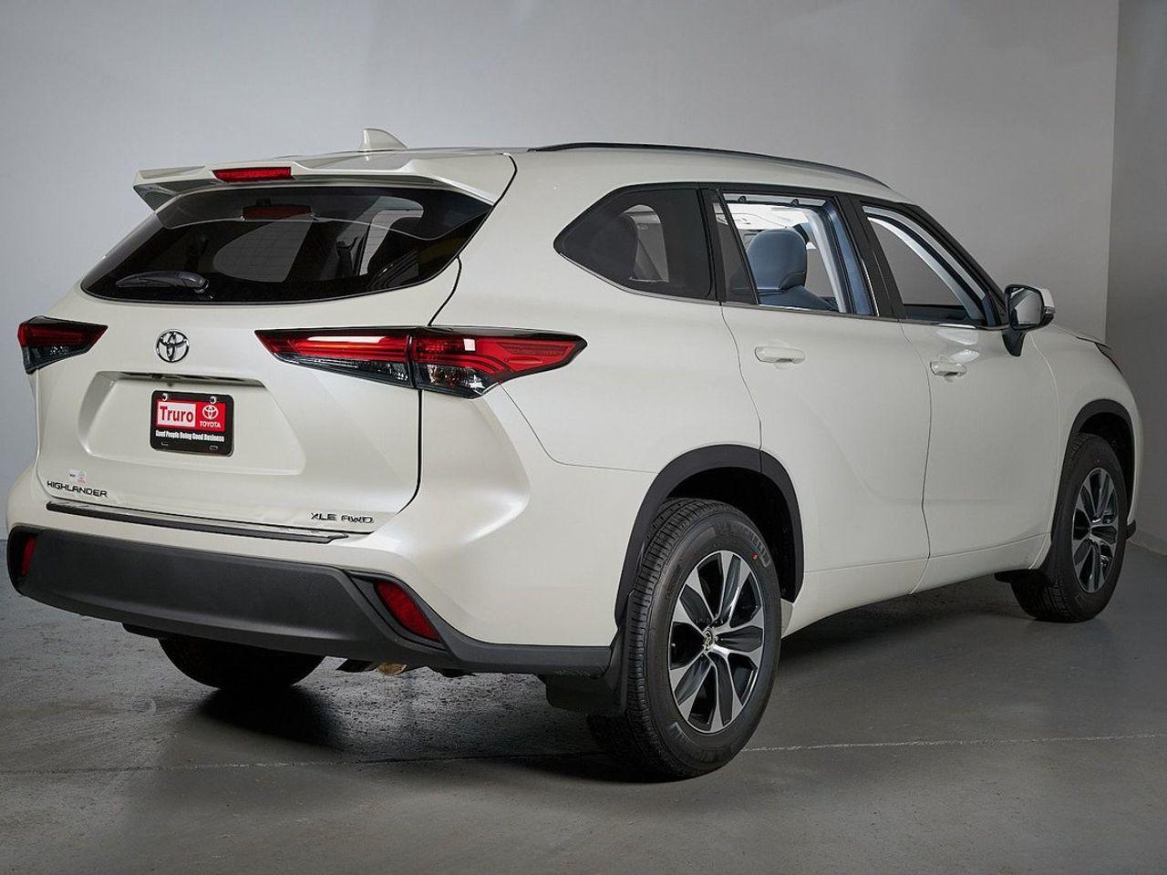 2021 Toyota Highlander XLE-3