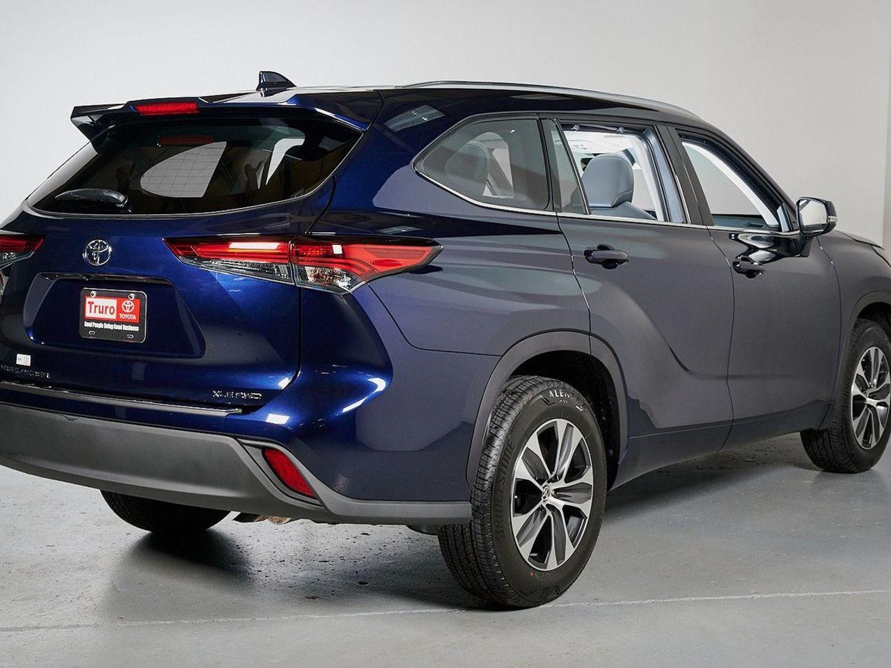 2021 Toyota Highlander XLE-4