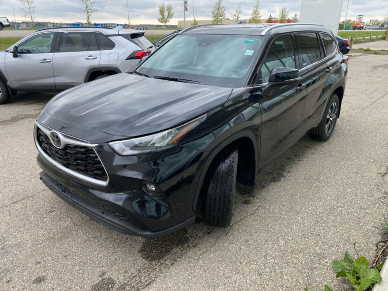 2021 Toyota Highlander XLE-2